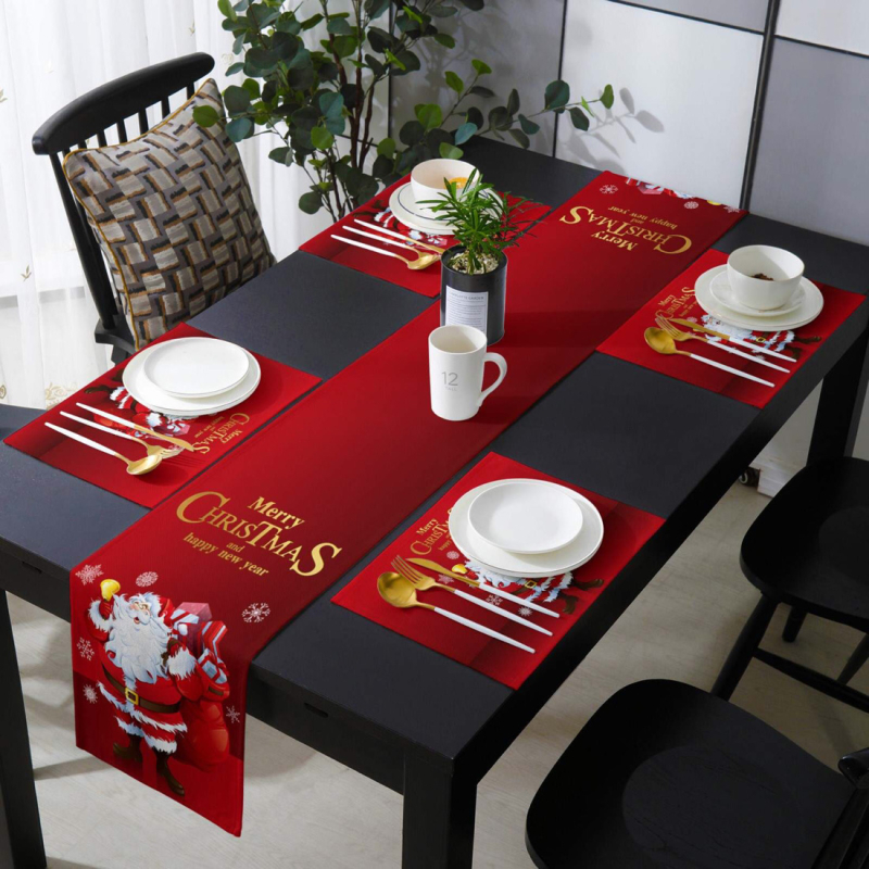 Tafelloper met placemats - Kerstman